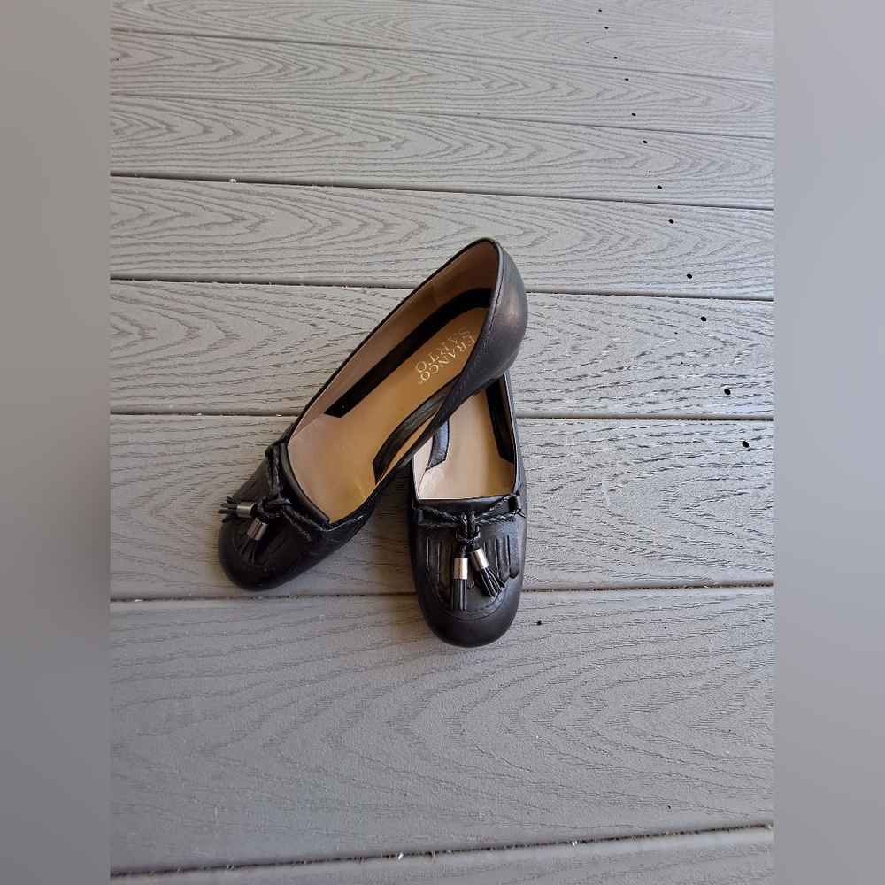 Leather Franco Sarto in like new condition sz 8.5 (s007)